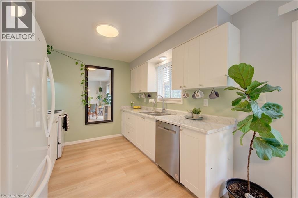 250 DINISON Crescent - Image 15