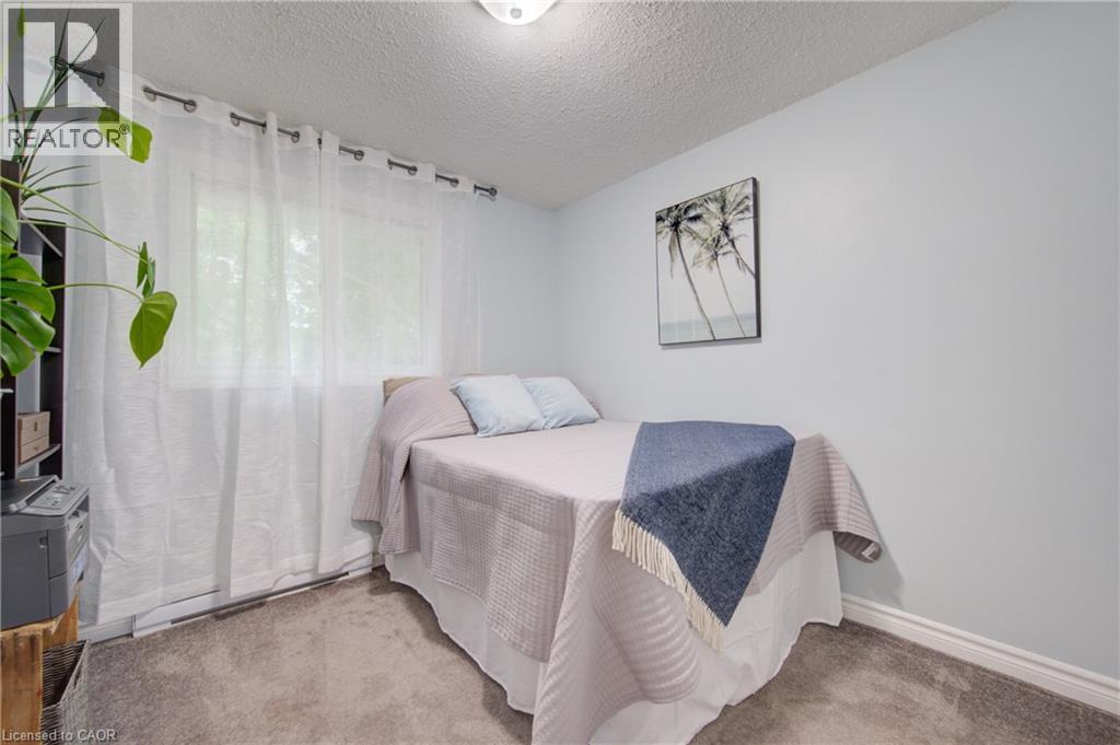 250 DINISON Crescent - Image 23