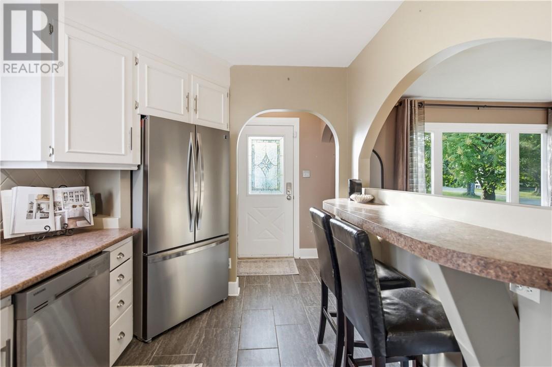 253 Eighth Avenue - Image 10