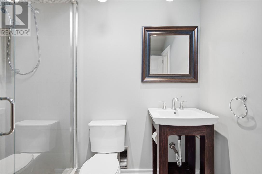 253 Eighth Avenue - Image 23