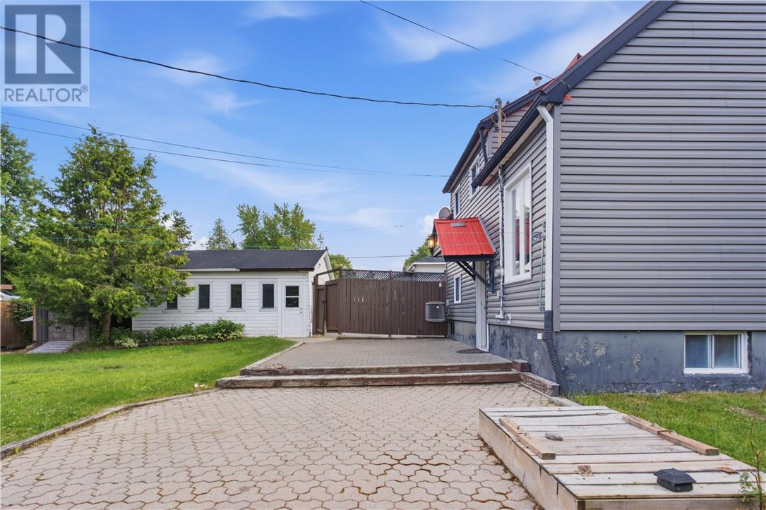 253 Eighth Avenue - Image 37