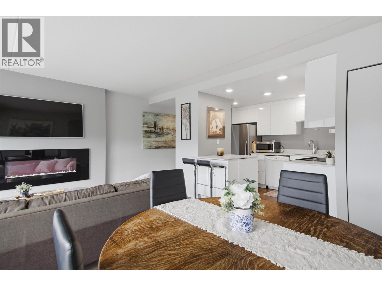 #1003 525 Nicola Street - Image 3