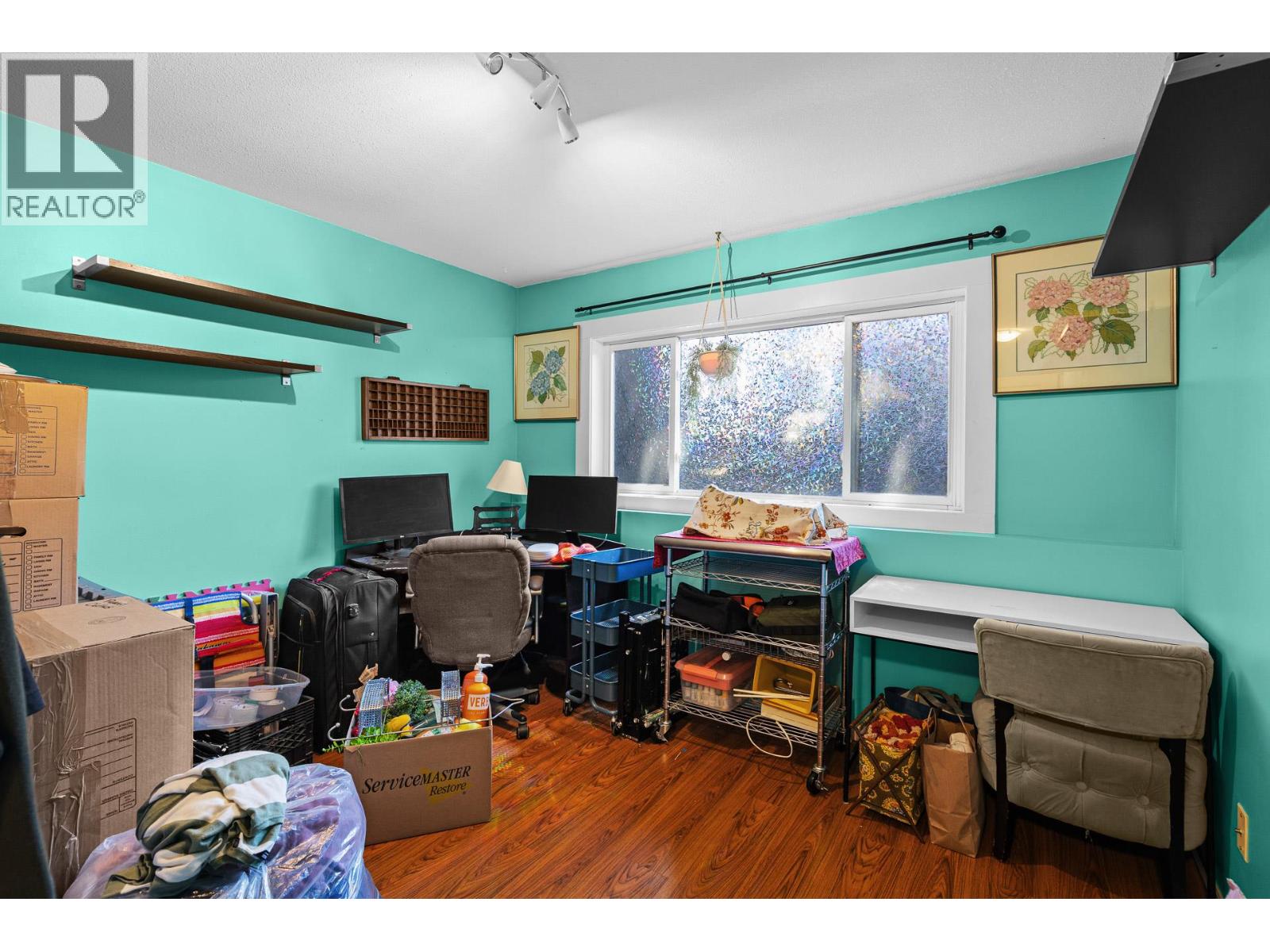 106 983 Bernard Avenue, Kelowna