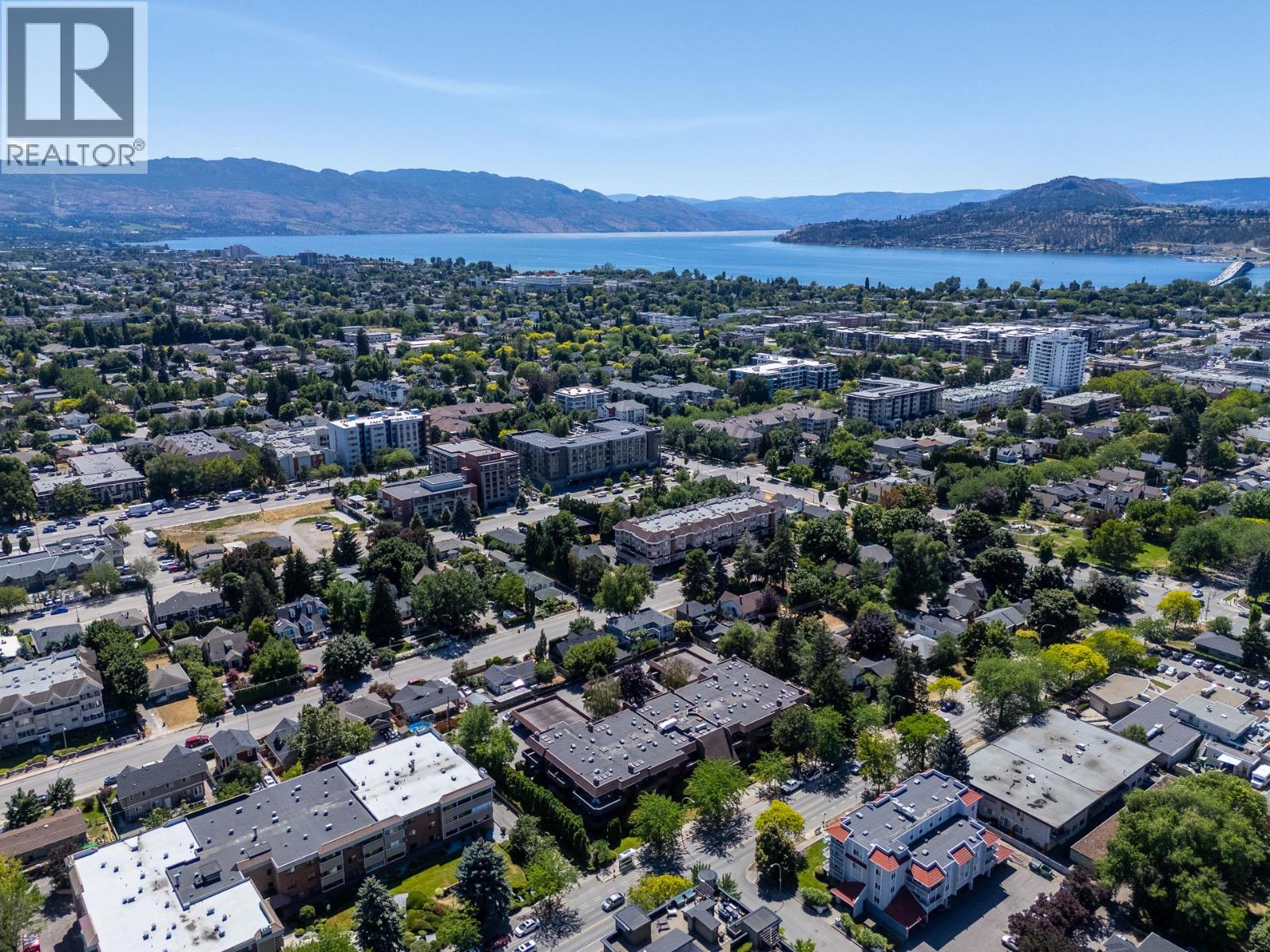 106 983 Bernard Avenue, Kelowna