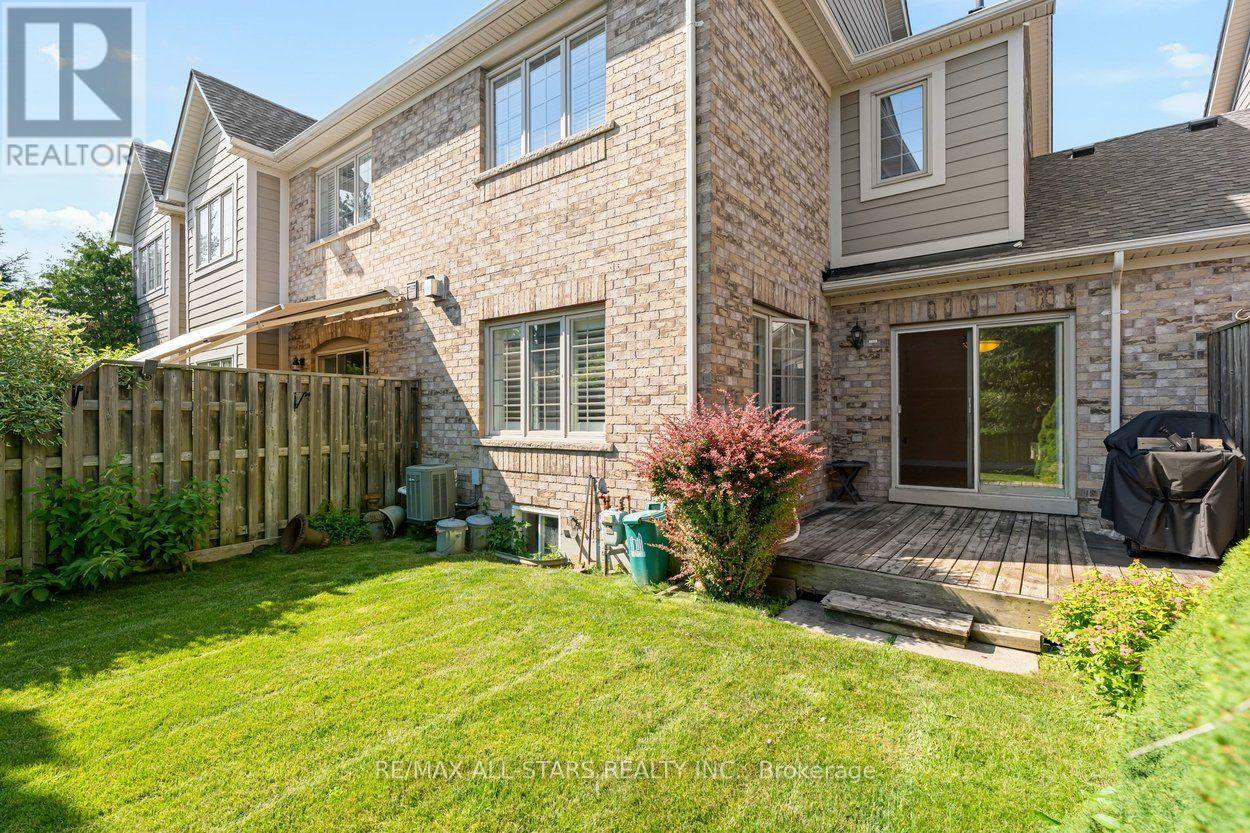 113 LOUISBOURG WAY - Image 37