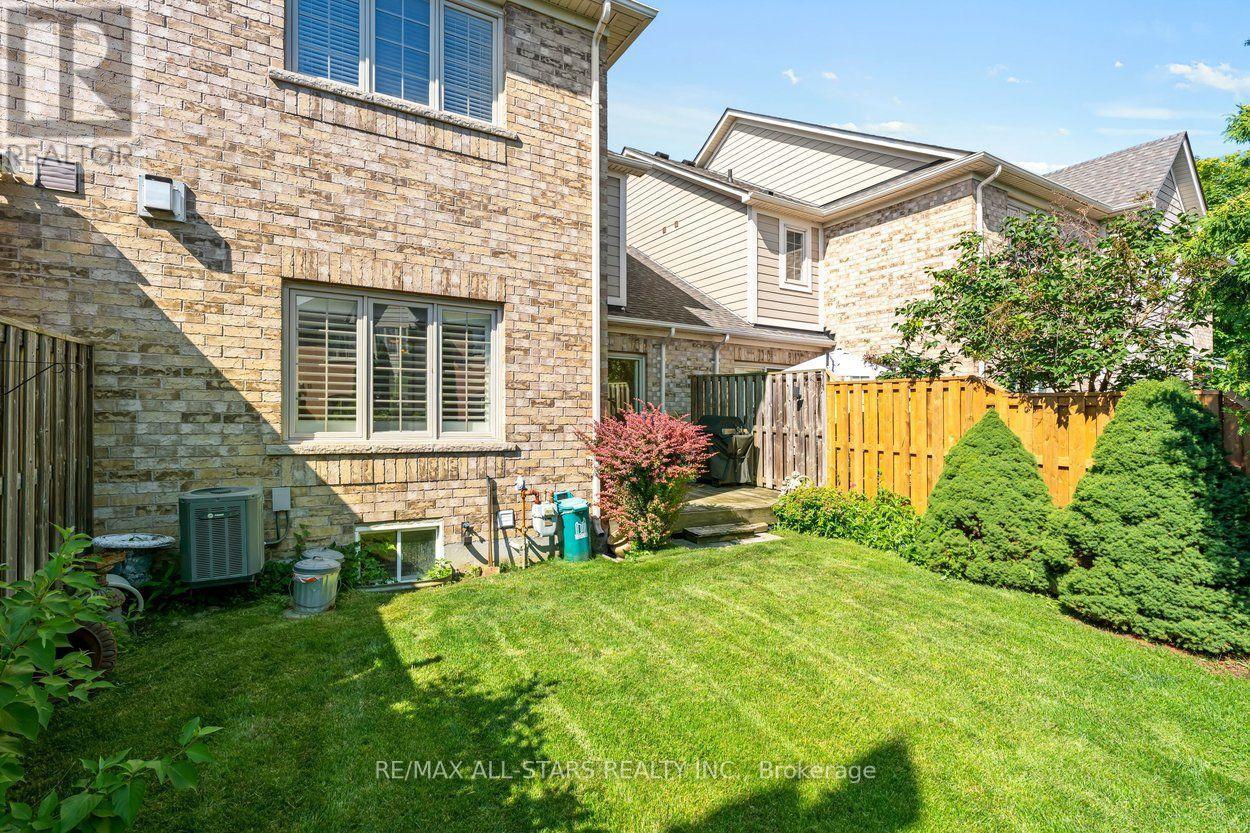 113 LOUISBOURG WAY - Image 38