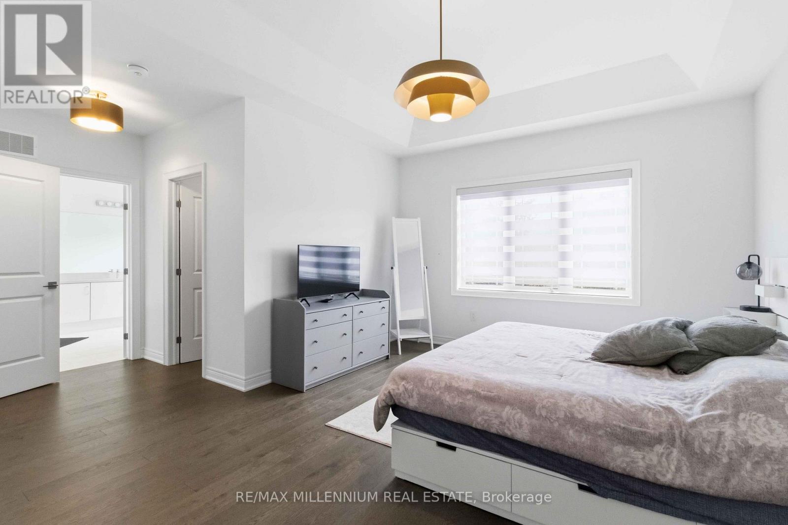 69 MENOTTI DRIVE - 33