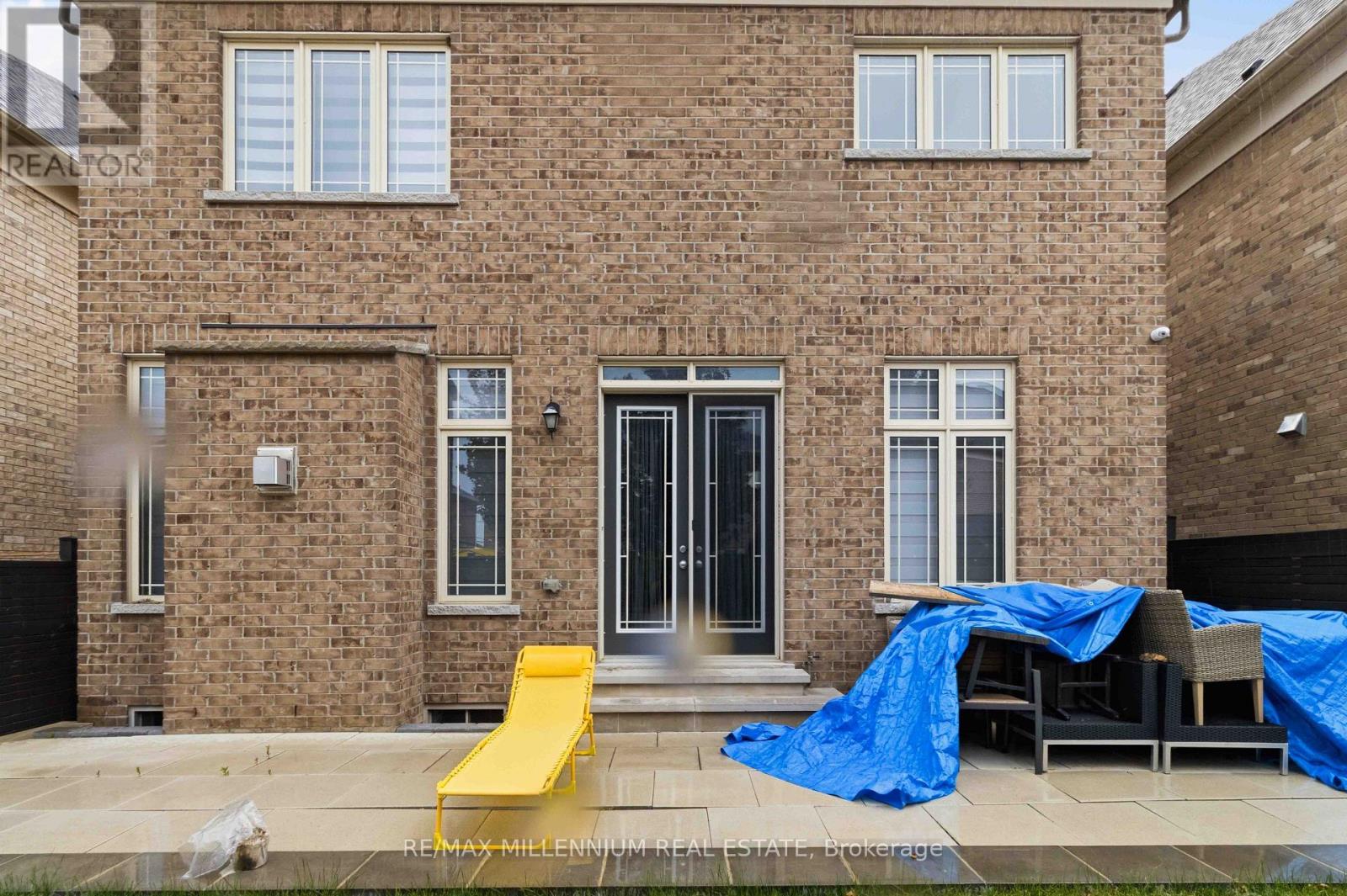 69 MENOTTI DRIVE - 46