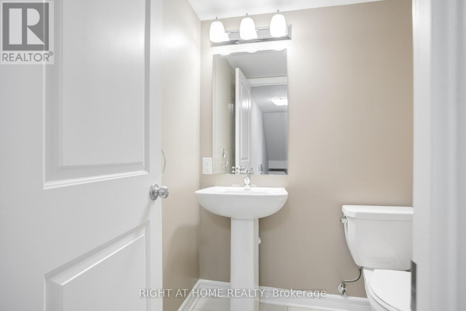 A – 308 DES TILLEULS PRIVATE, Ottawa. Luxury613. By Peter Sagos - Image 10