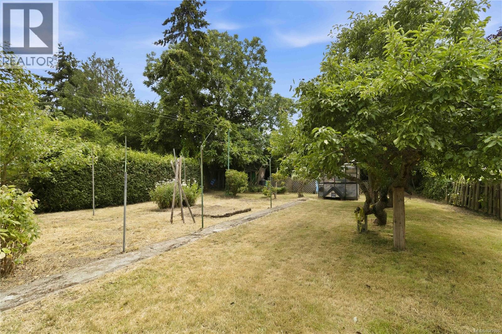 1219 Juno St, Esquimalt