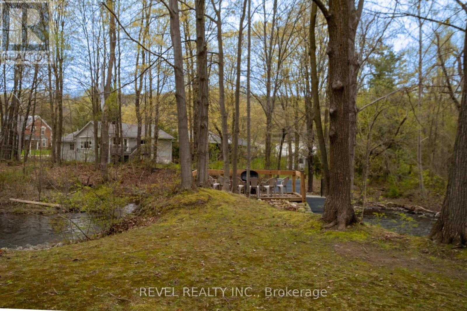 1470 QUEEN STREET W - 40