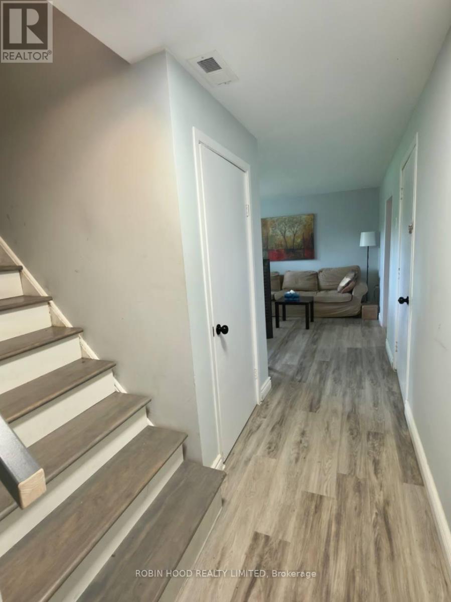 #A&B 35 TAUVETTE STREET - 18