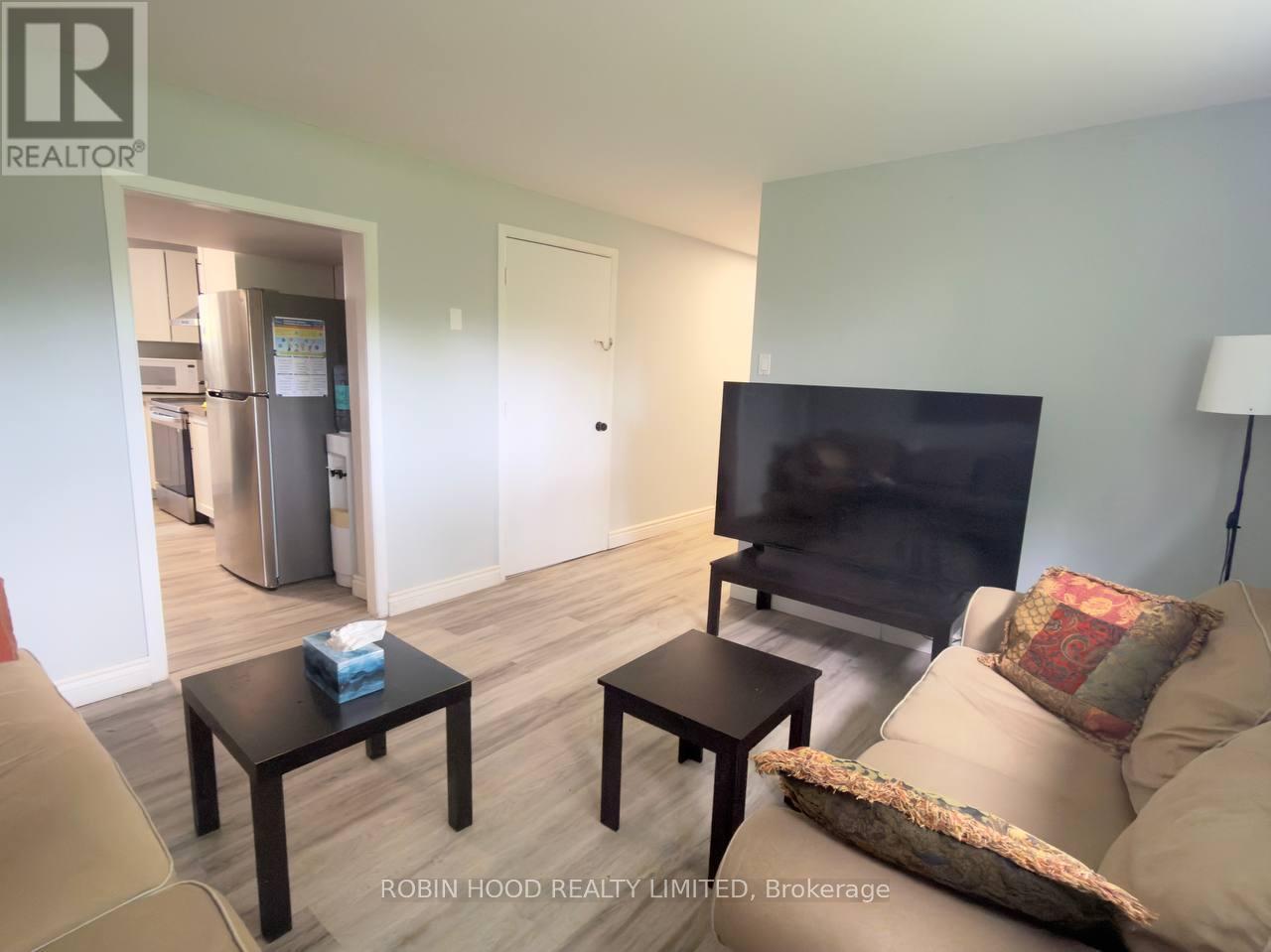 #A&B 35 TAUVETTE STREET - 22