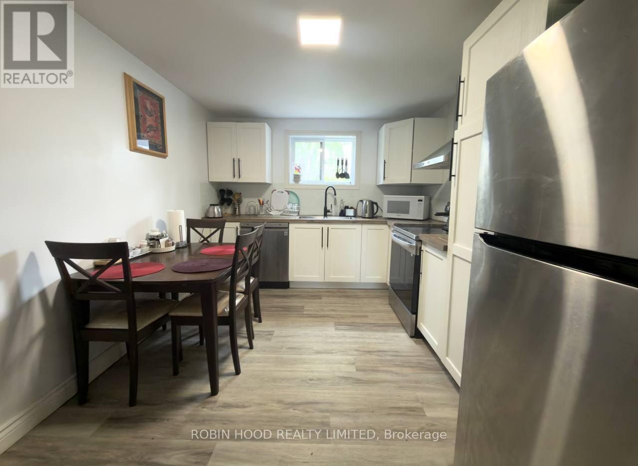 #A&B 35 TAUVETTE STREET - 24