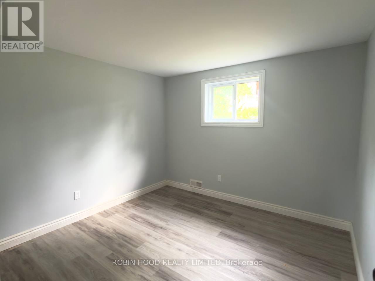 #A&B 35 TAUVETTE STREET - 25