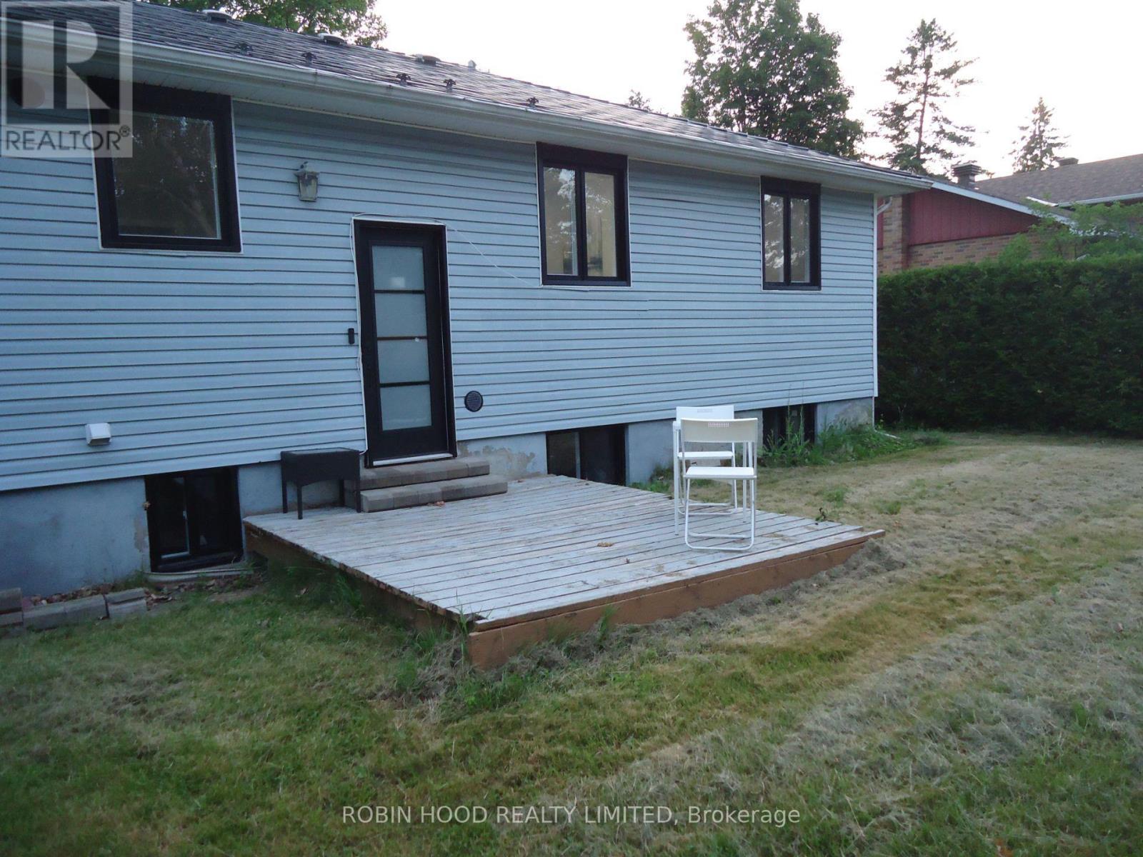 #A&B 35 TAUVETTE STREET - 7