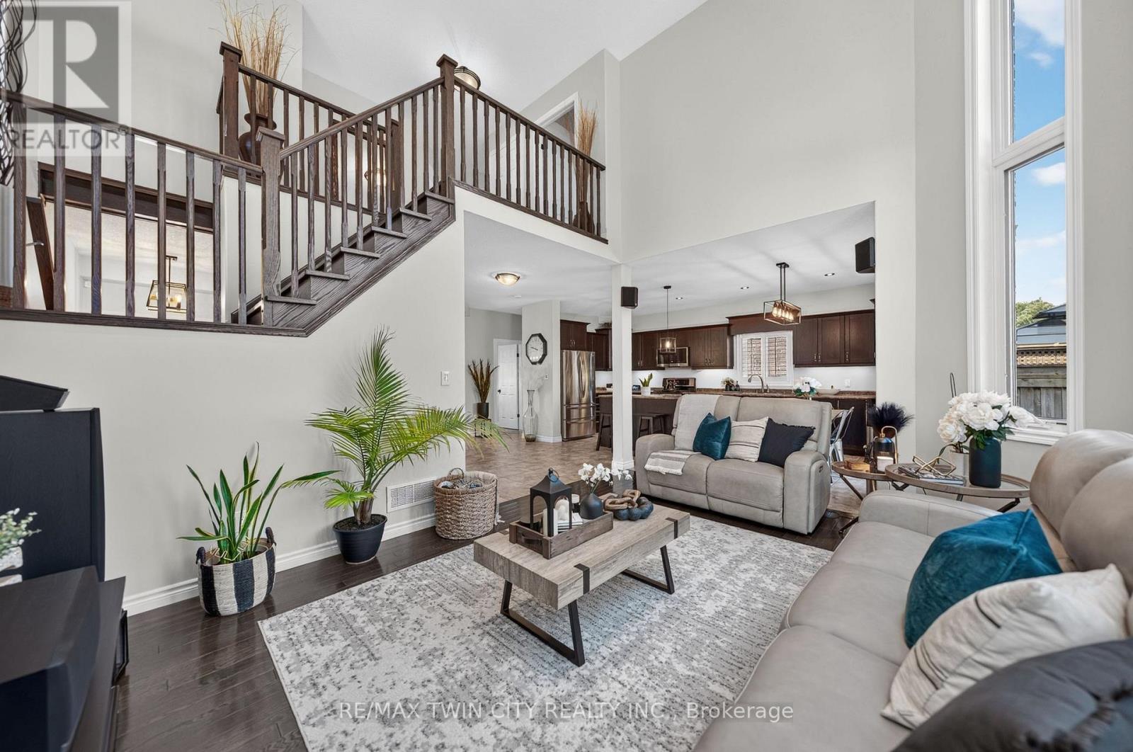 101 FITZGERALD DRIVE - 16