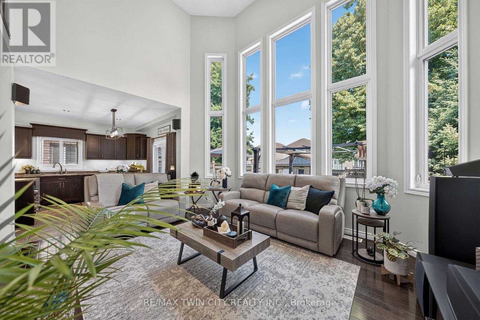 101 FITZGERALD DRIVE - 17
