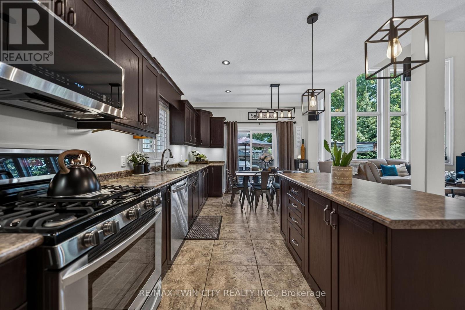 101 FITZGERALD DRIVE - 21