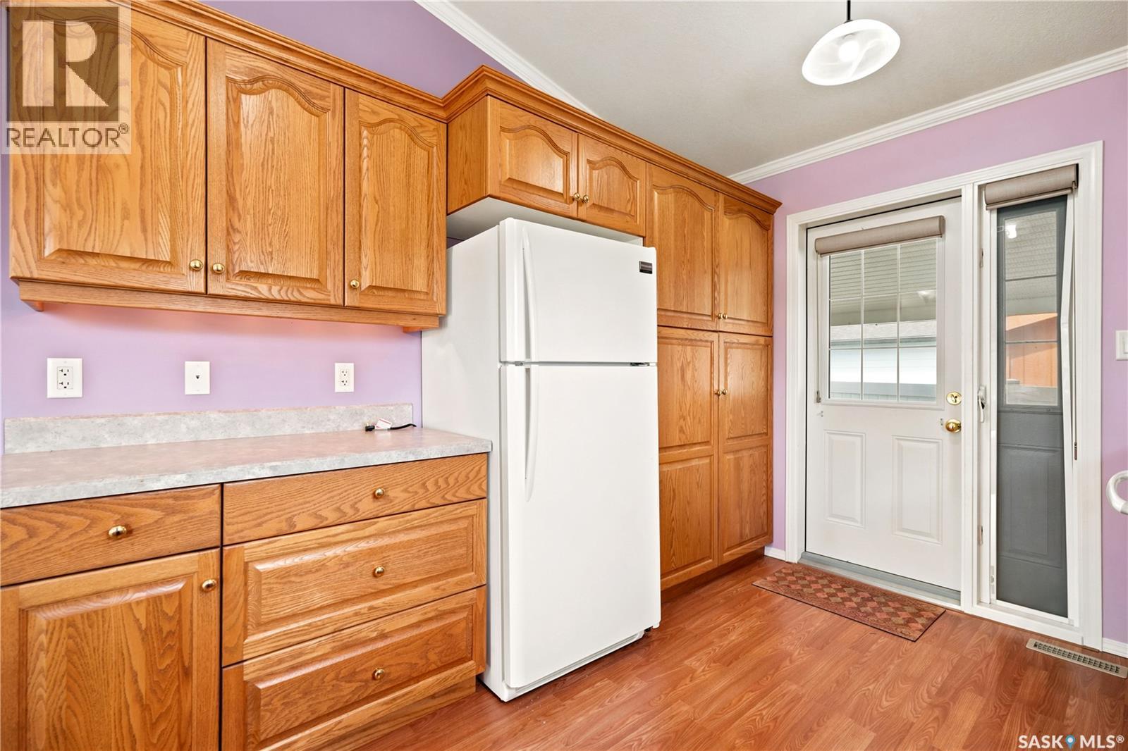 910 1st STREET W - 12