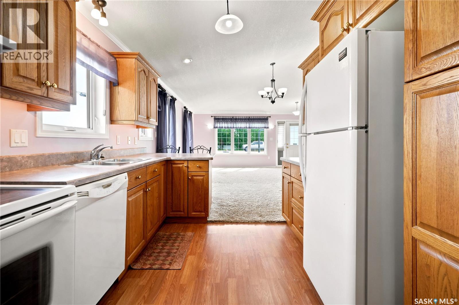 910 1st STREET W - 14