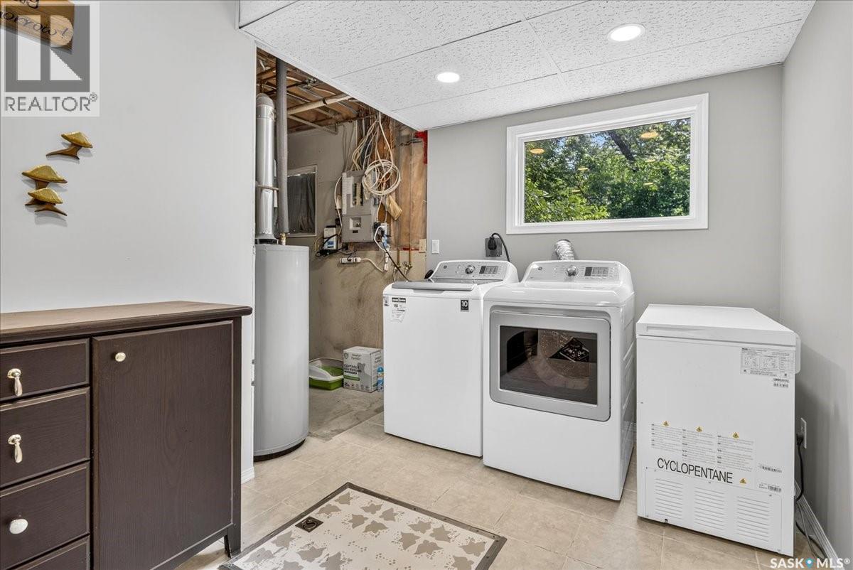 25 Echo DRIVE - 27