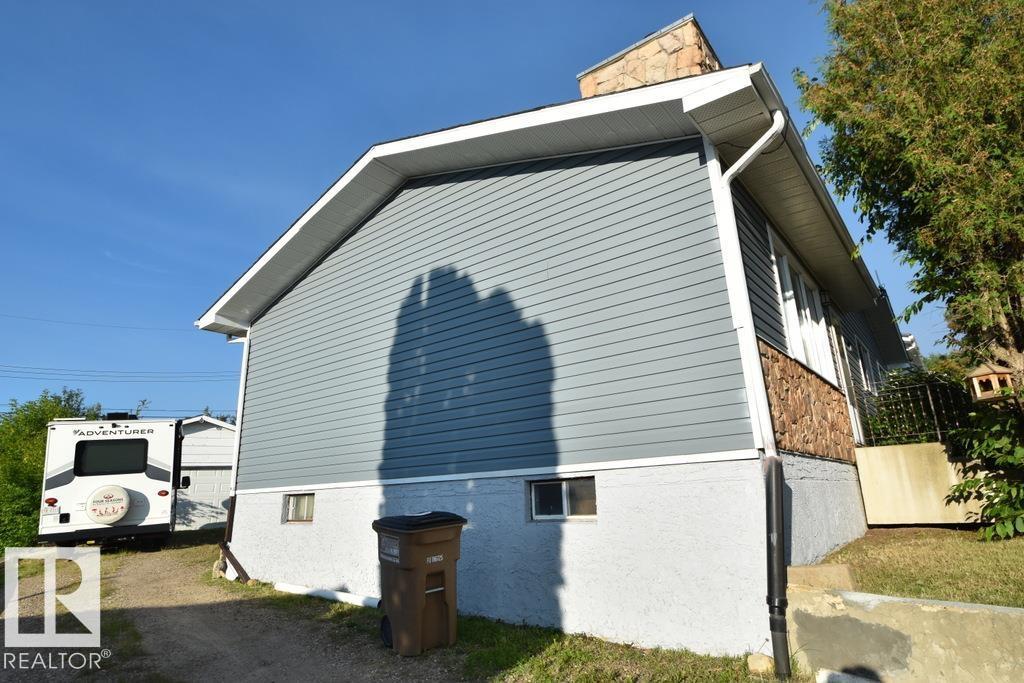 5308 Willow DR S - 19