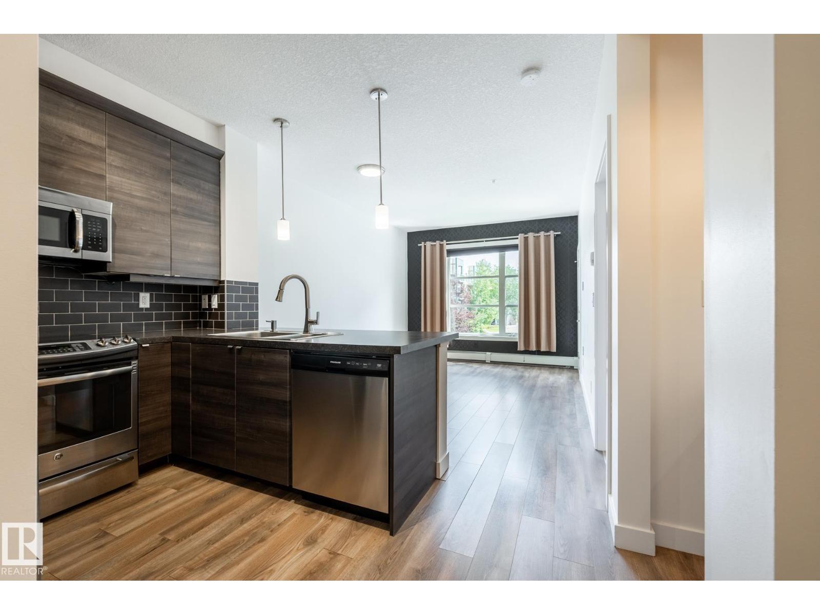 #215 2590 ANDERSON WY SW - 1