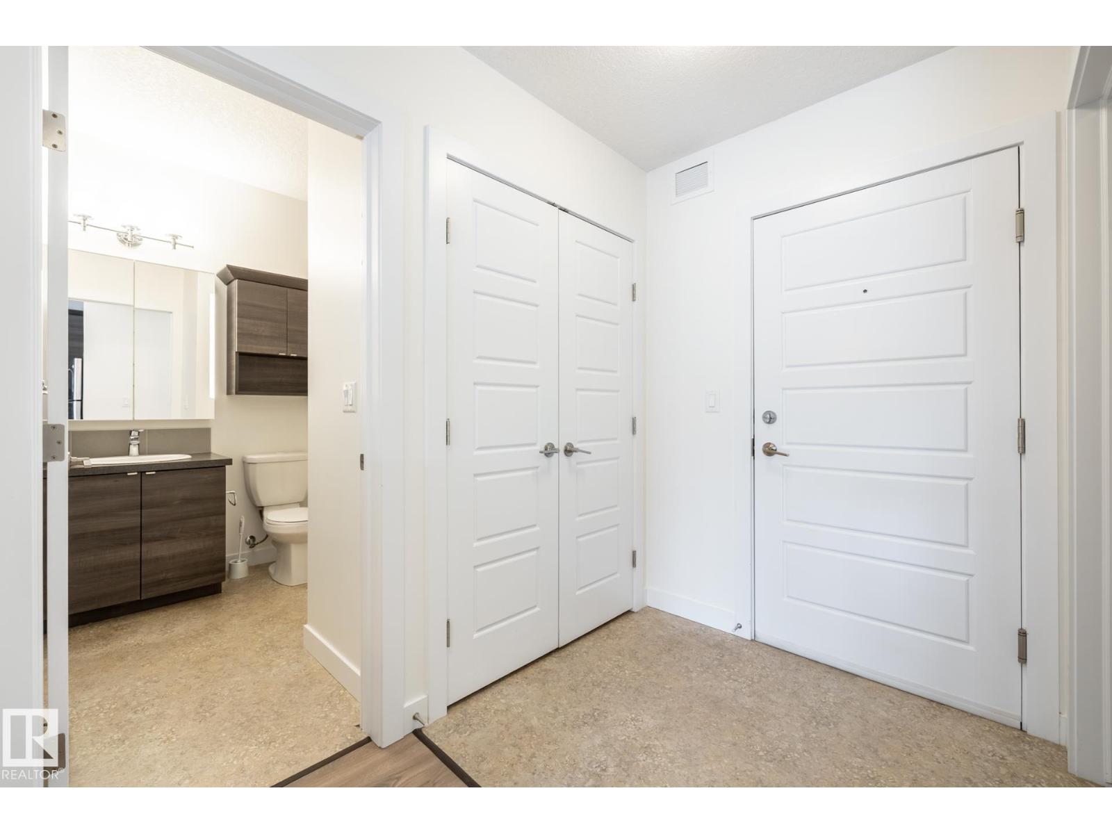#215 2590 ANDERSON WY SW - 26