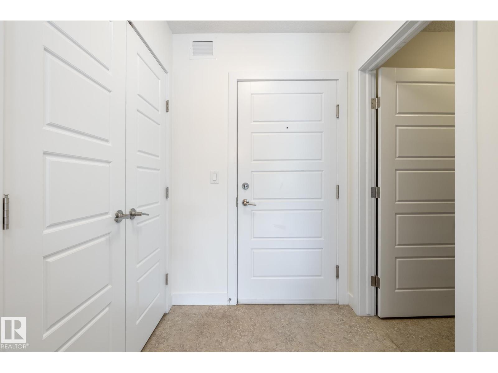 #215 2590 ANDERSON WY SW - 27
