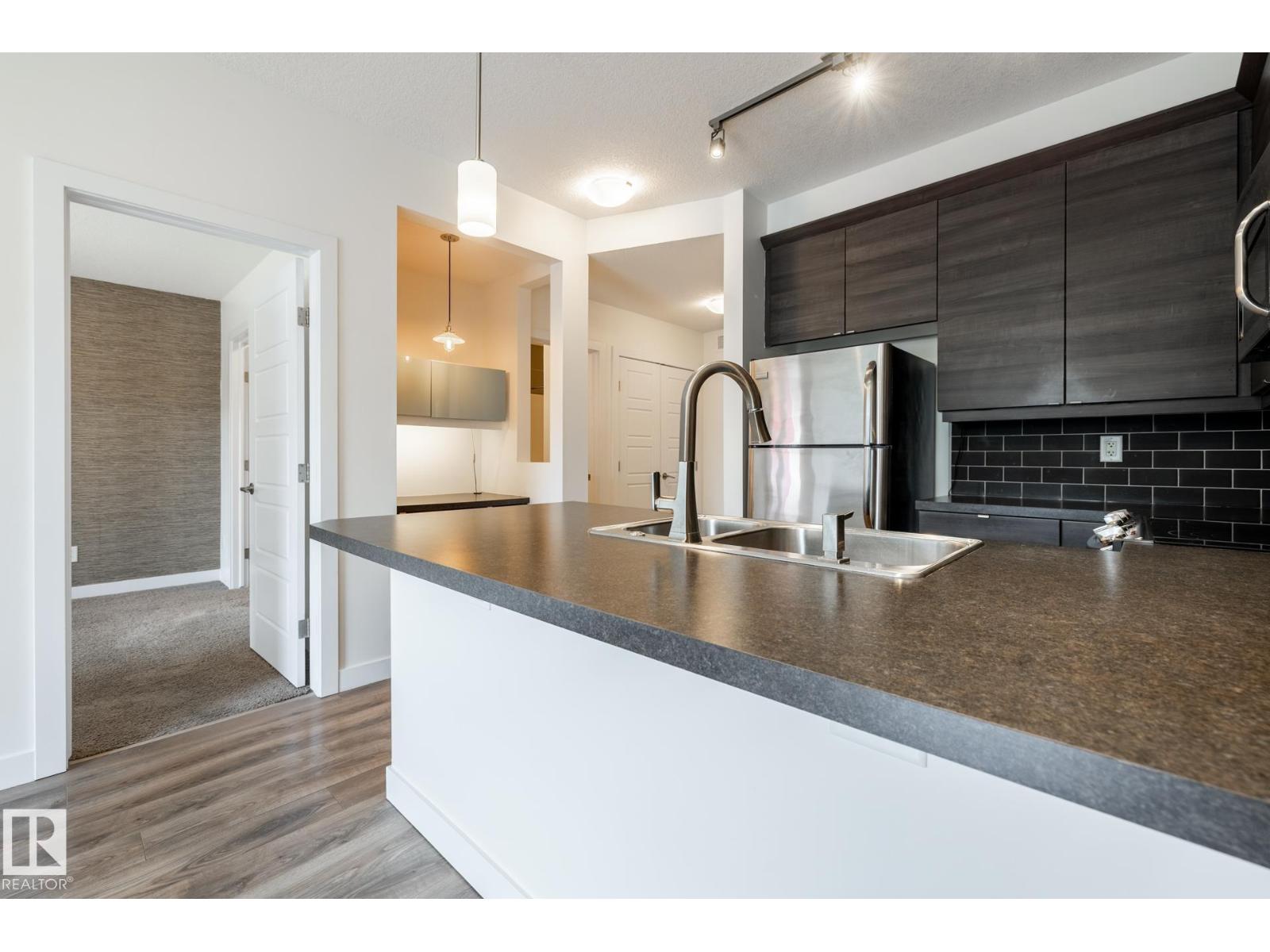 #215 2590 ANDERSON WY SW - 4