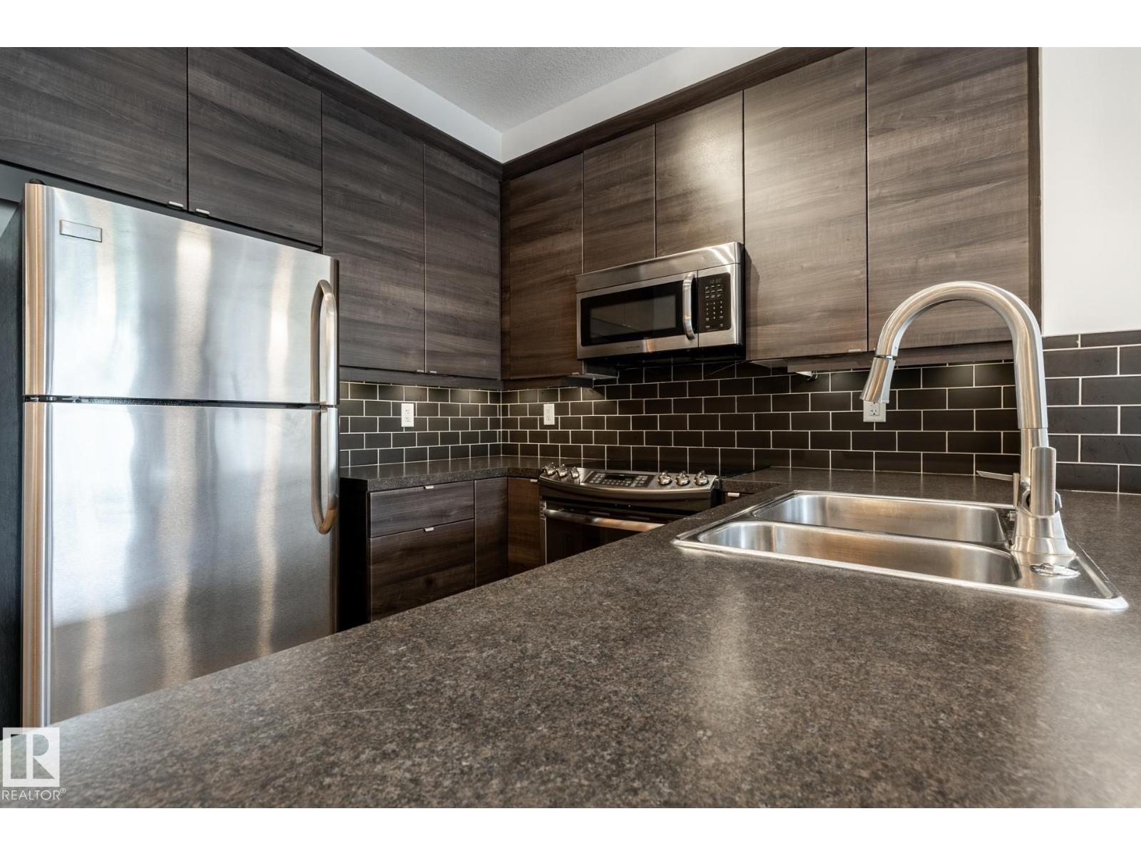 #215 2590 ANDERSON WY SW - 3