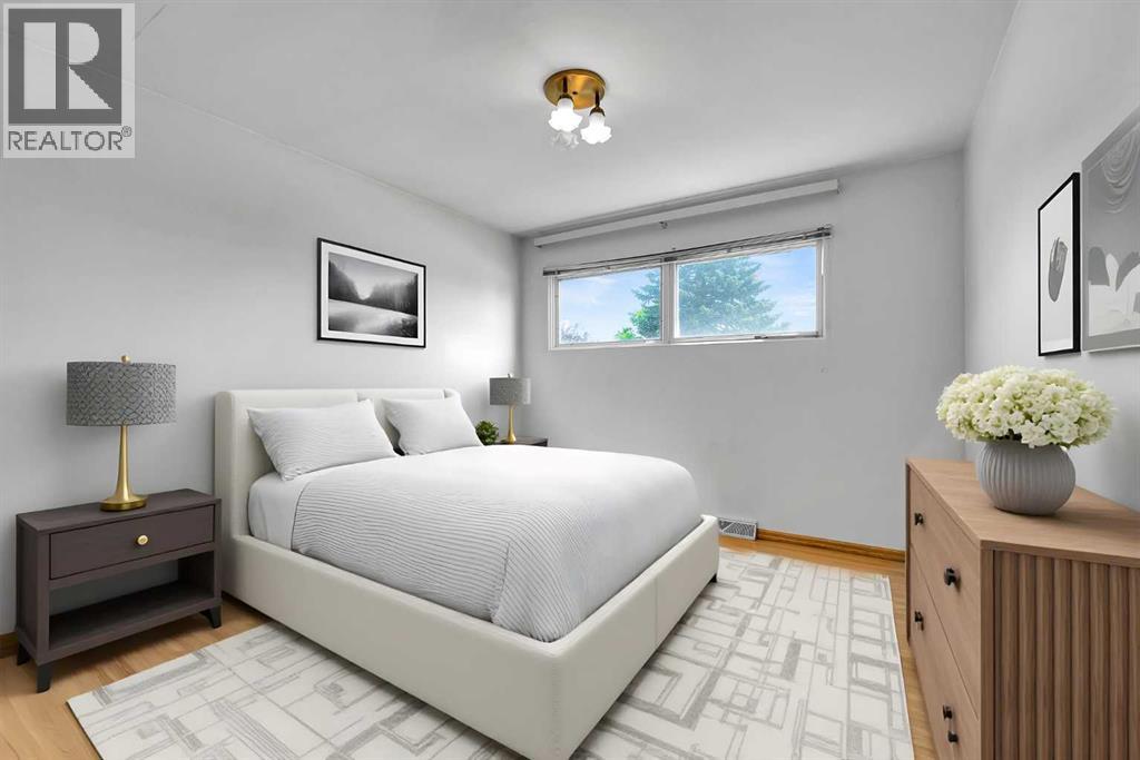 5247 Thomas Street NE - 14