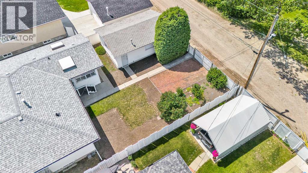 5247 Thomas Street NE - 39