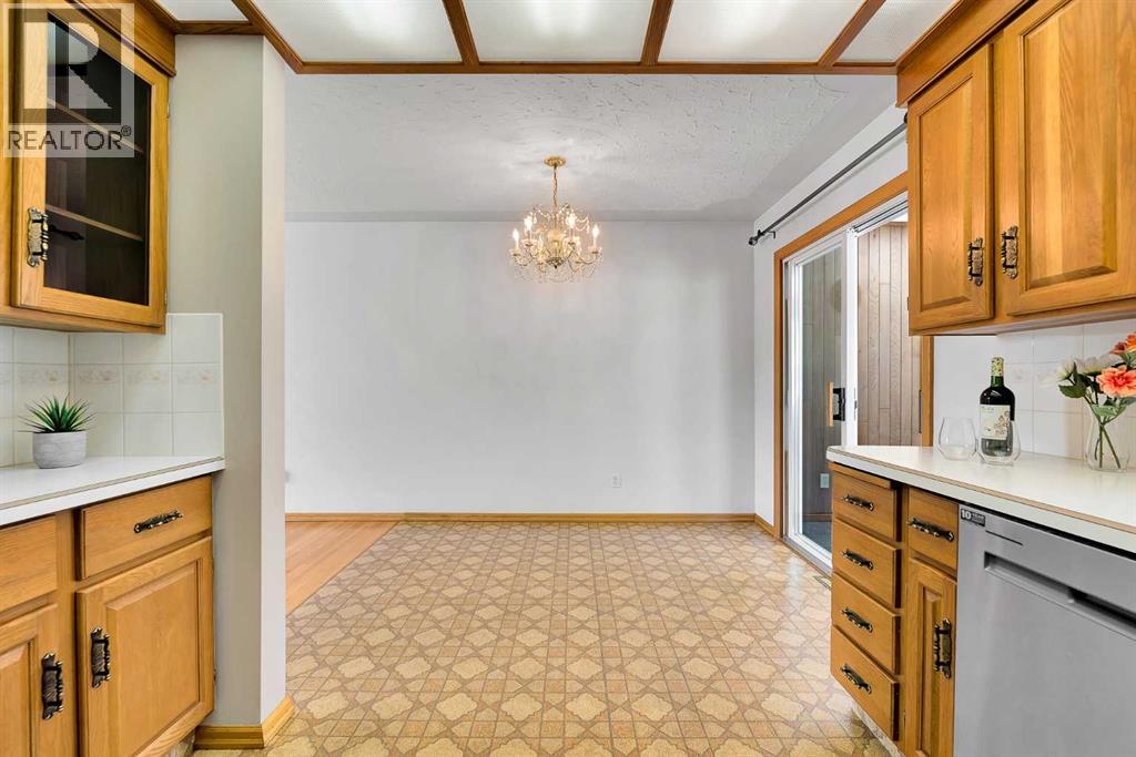 5247 Thomas Street NE - 11