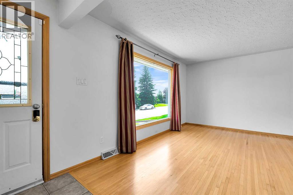 5247 Thomas Street NE - 2