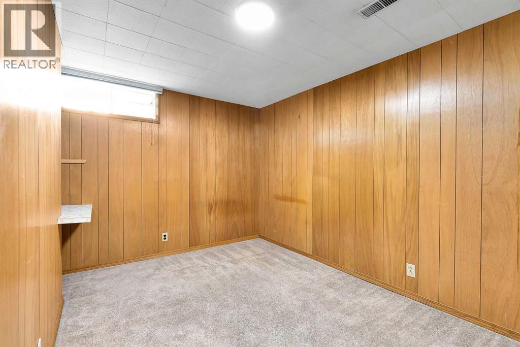 5247 Thomas Street NE - 27