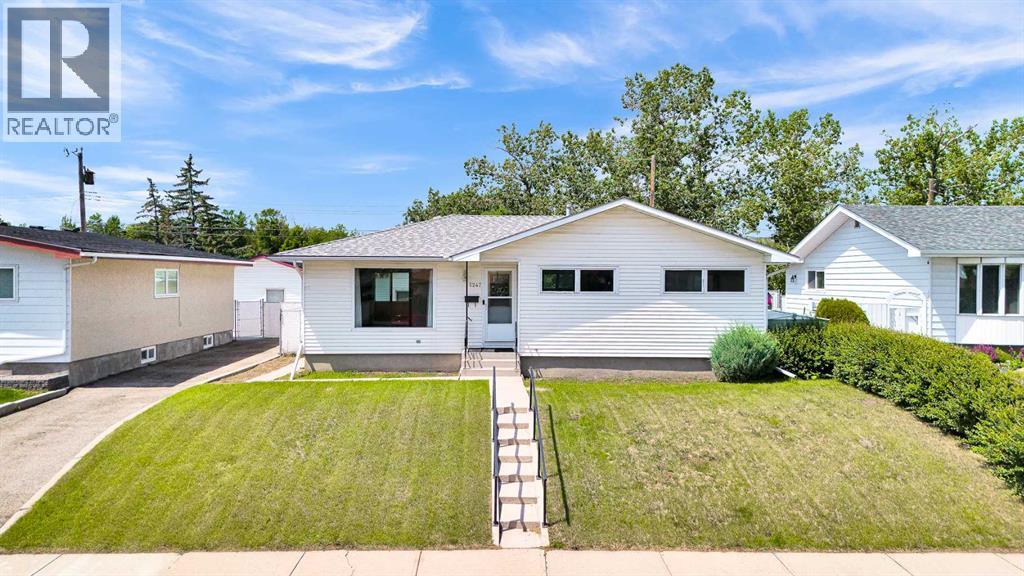 5247 Thomas Street NE - 1
