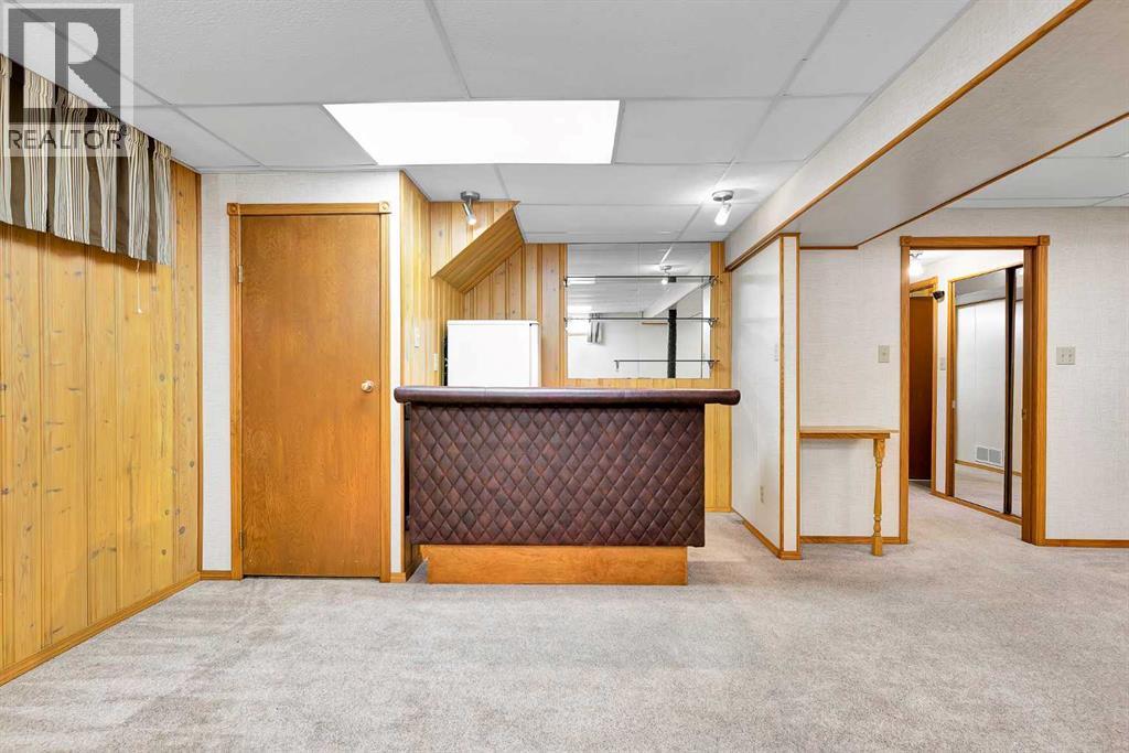 5247 Thomas Street NE - 26