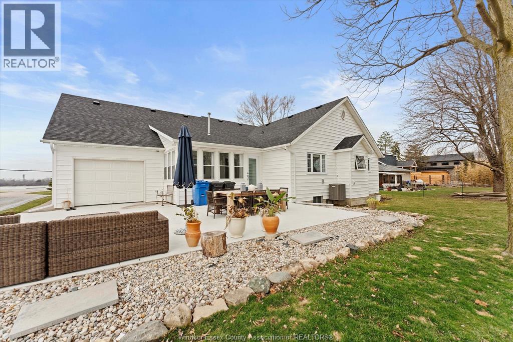 963 FRONT ROAD South - 40