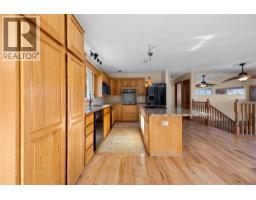 1667 Springhaven Place, Kamloops, BC V2E1C7 Photo 13