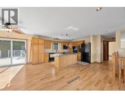 Kitchen - 1667 Springhaven Place, Kamloops, BC V2E1C7 Photo 12