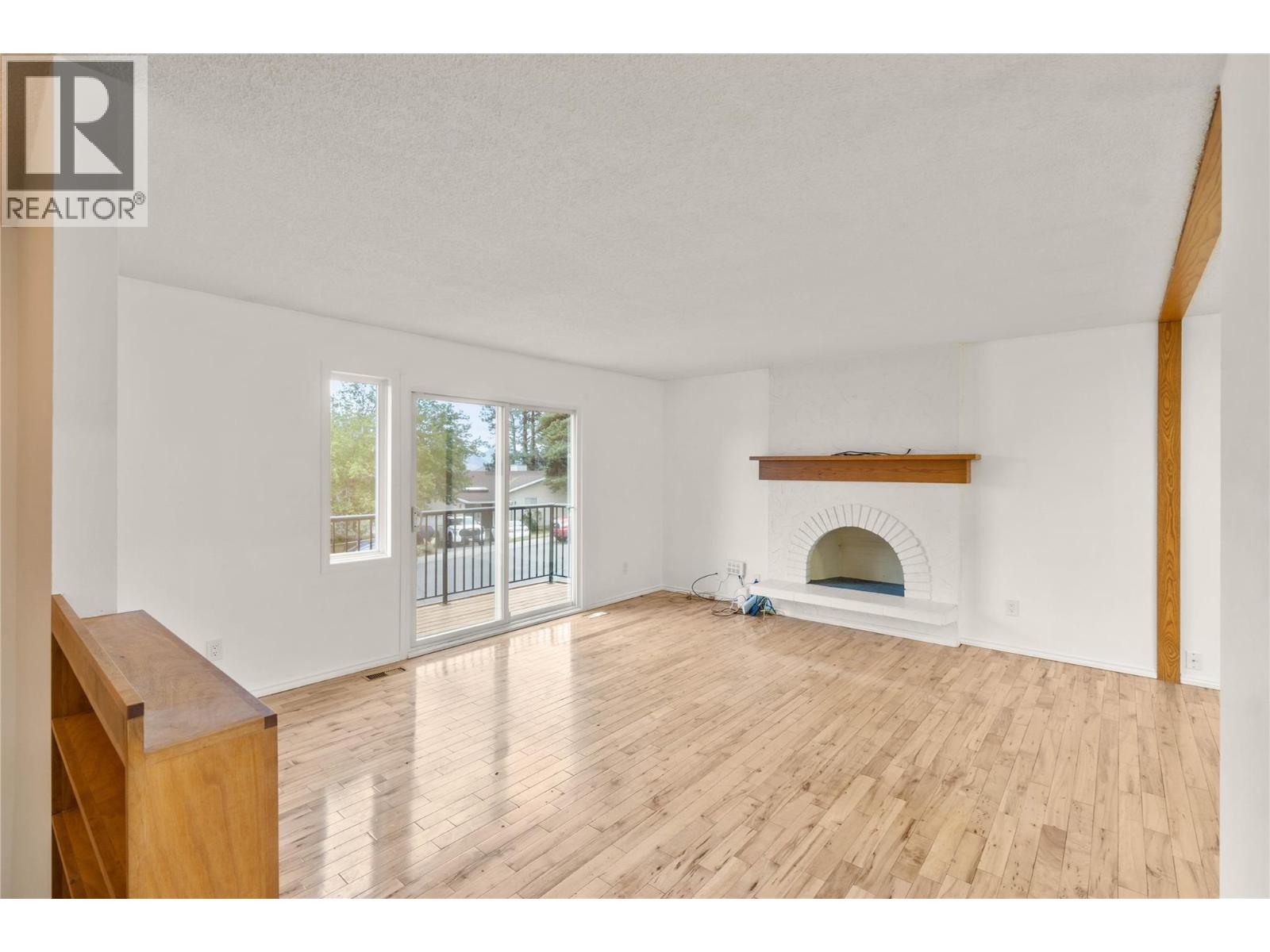 135 Silverthrone Crescent - 5