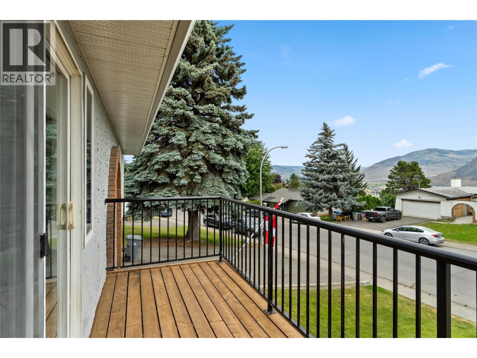 135 Silverthrone Crescent - 17