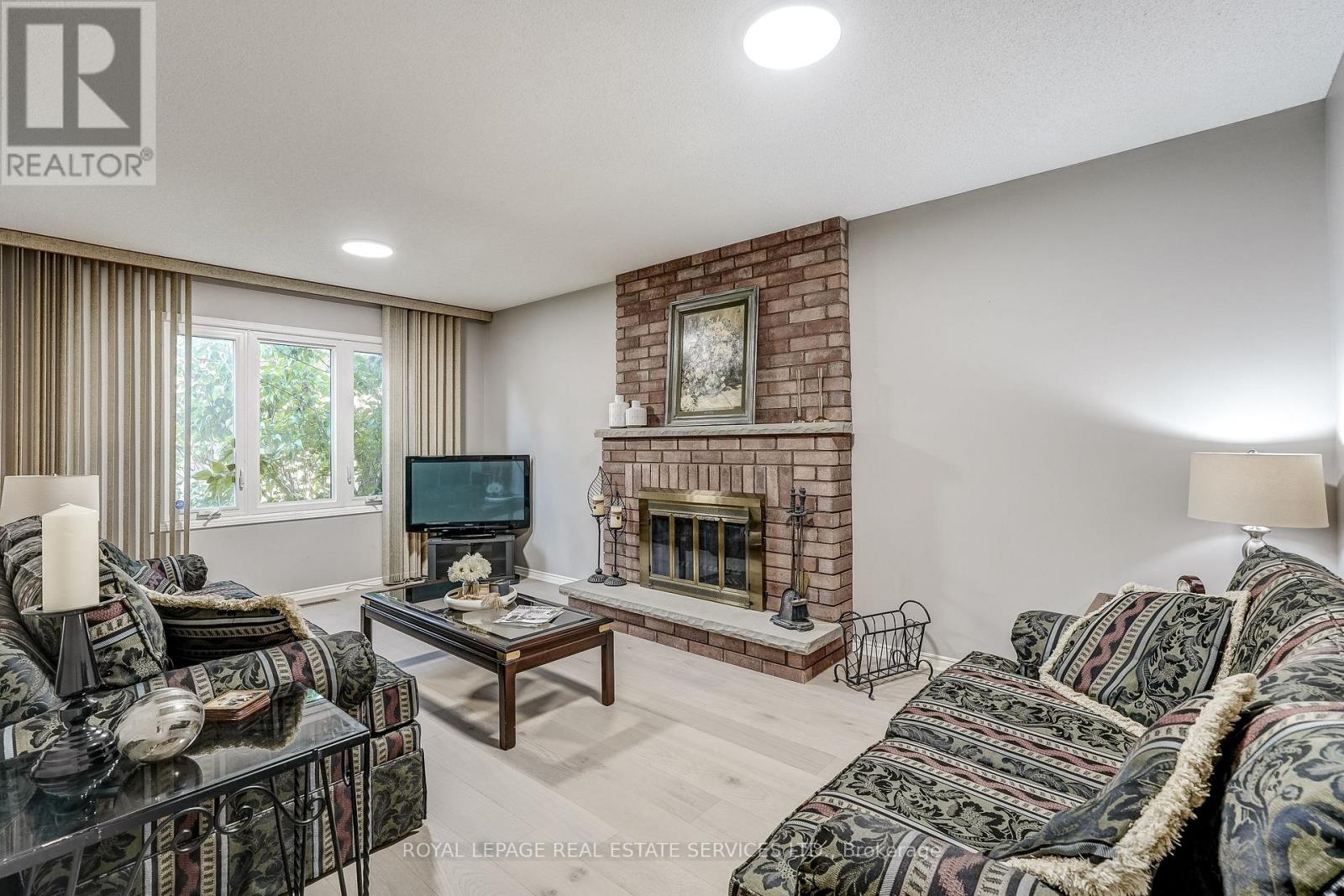 4217 SCHNEIDER COURT - 18