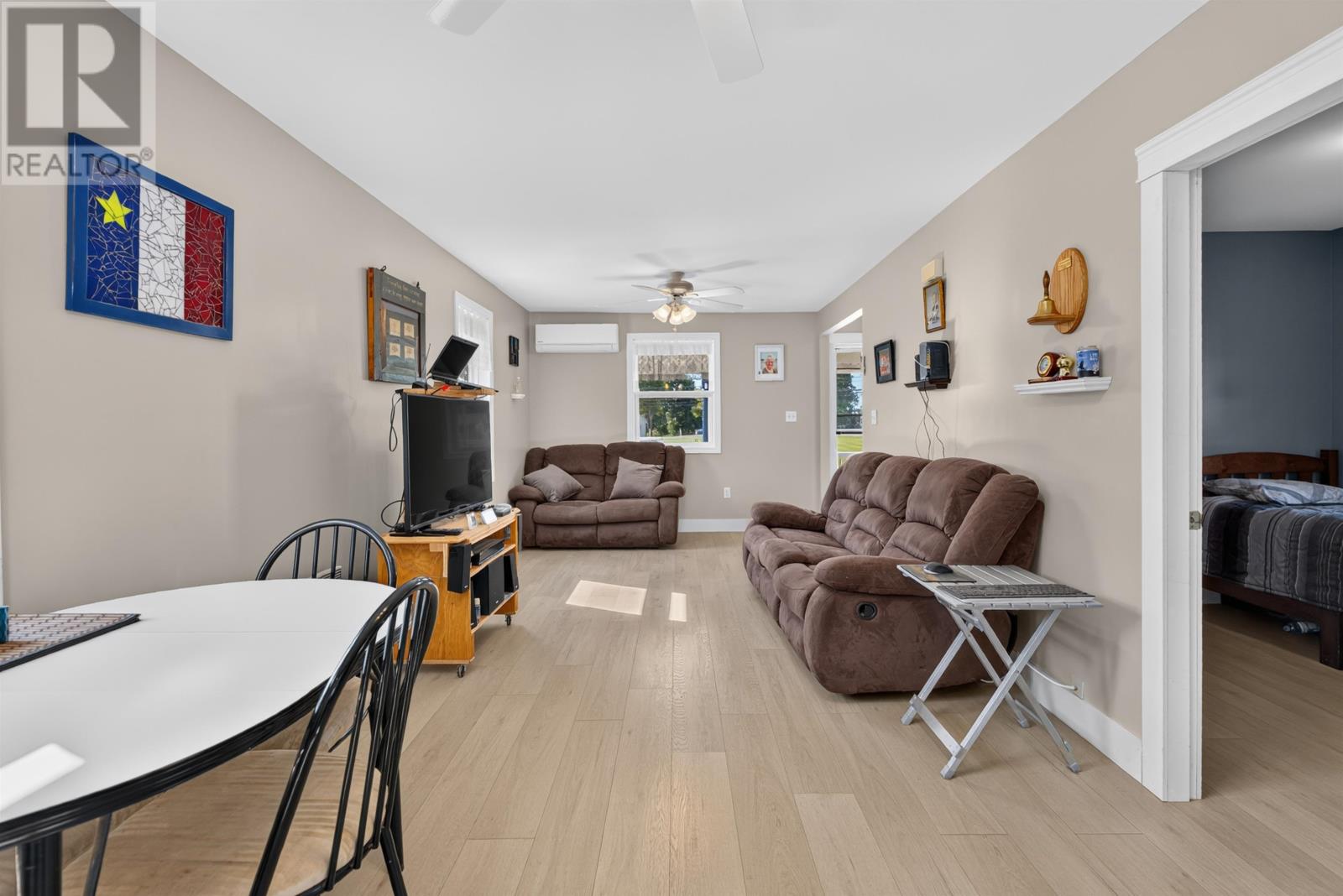 830 Main Street - 13