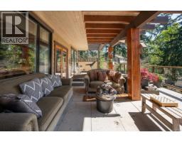 Dining nook - 2091 East Wellington Rd, Nanaimo, BC V9S5V2 Photo 13