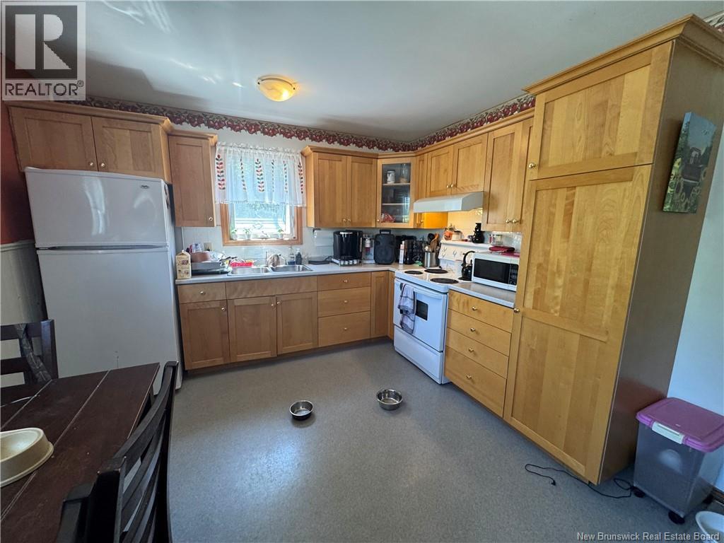 7 Donlyn Drive - 7