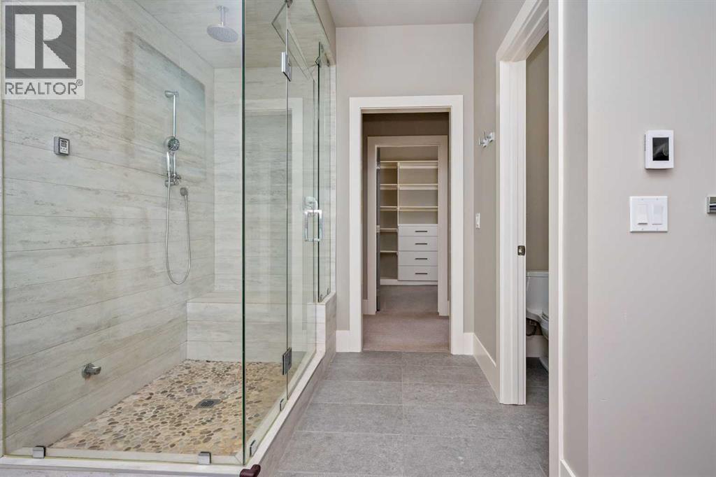5024 21 Street SW - 25