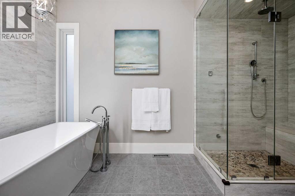 5024 21 Street SW - 24
